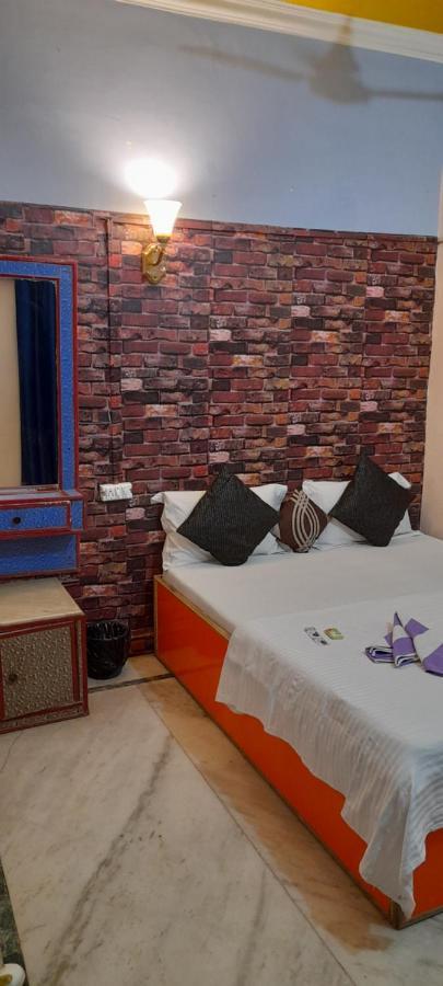 G Vibes Guest House Agra  Zewnętrze zdjęcie