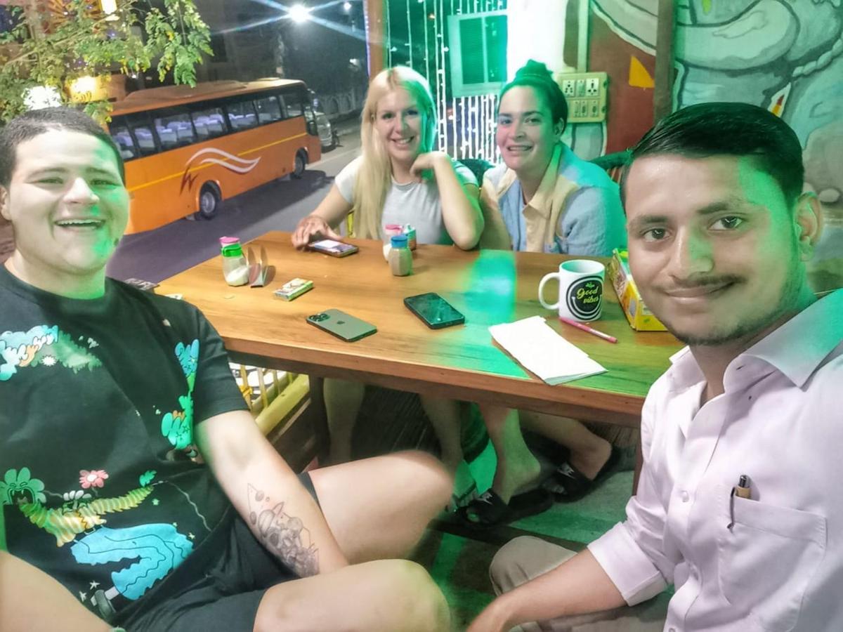 G Vibes Guest House Agra  Zewnętrze zdjęcie