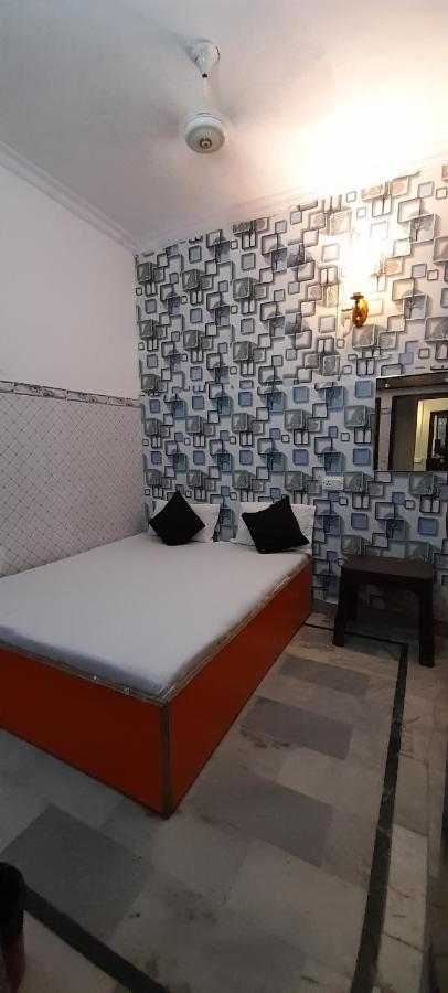 G Vibes Guest House Agra  Zewnętrze zdjęcie